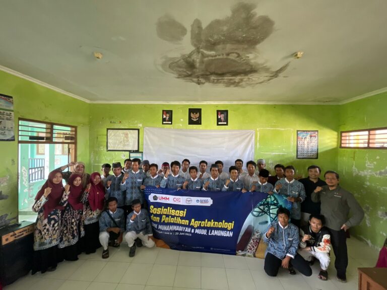 Pelatihan Alat Laboratorium di SMK Muhammadiyah 6 Lamongan